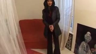 BBW Arabic milf with big tits gets her pussy fucked