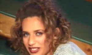 Curly haired Arabian girlfriend gets boned in her bed