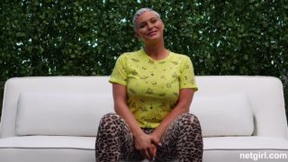Big ass woman, Sara is doing it with a black guy and moaning from pleasure while cumming
