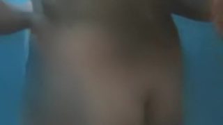 Hidden camera video with naked babes in the beach cabin