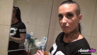 Rhianna Wylde – Cumming like a waterfall