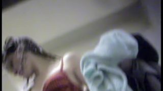 Spy cam beauty in changing room changes her bikini