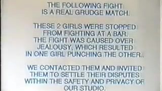 Two filipinas get into a catfight over a guy